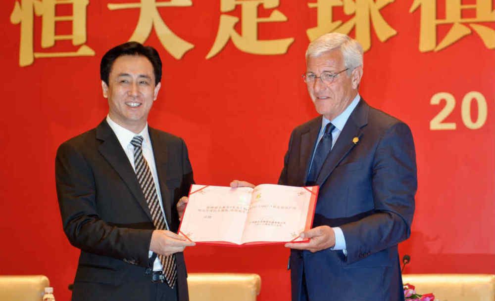 刚回国的妇人